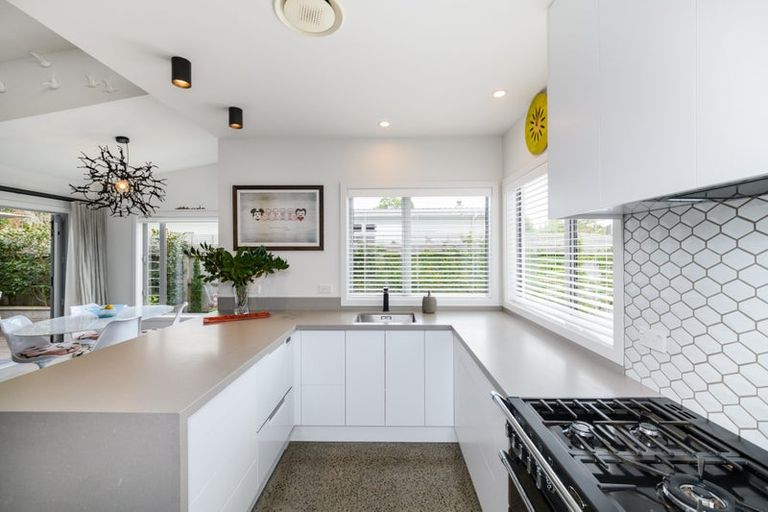 Photo of property in 32a Hardie Street, Hokowhitu, Palmerston North, 4410