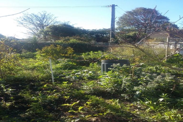 Photo of property in 420 Bower Avenue, Parklands, Christchurch, 8083