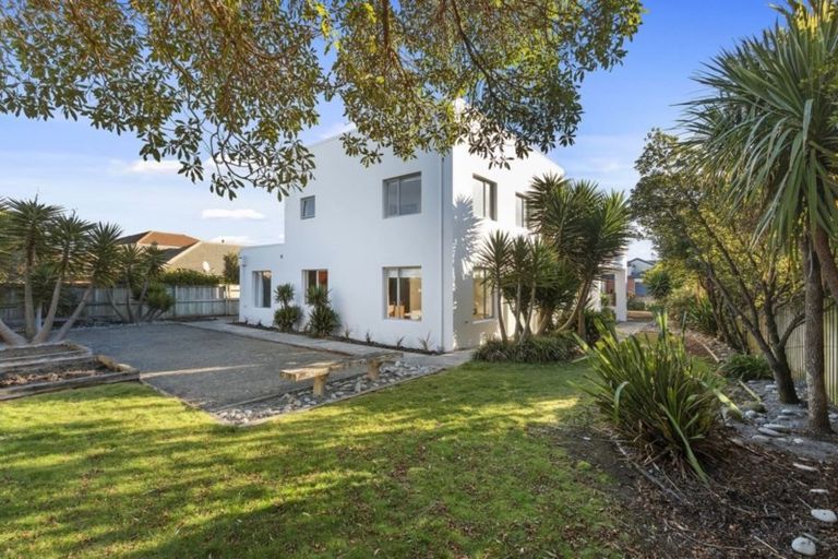 Photo of property in 74 Aston Drive, Waimairi Beach, Christchurch, 8083