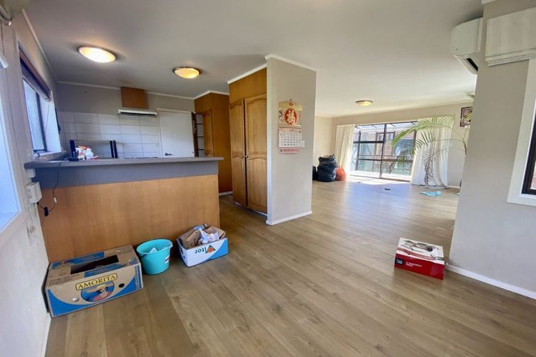 Photo of property in 1/38 Takapu Street, Henderson, Auckland, 0612