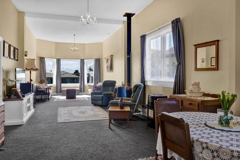 Photo of property in 3 Victoria Street, Hawera, 4610