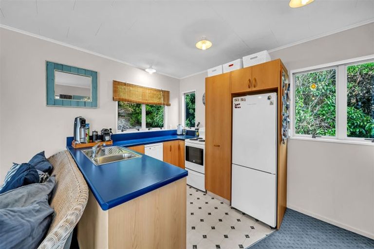 Photo of property in 19 Walnut Place, Akaroa, 7520