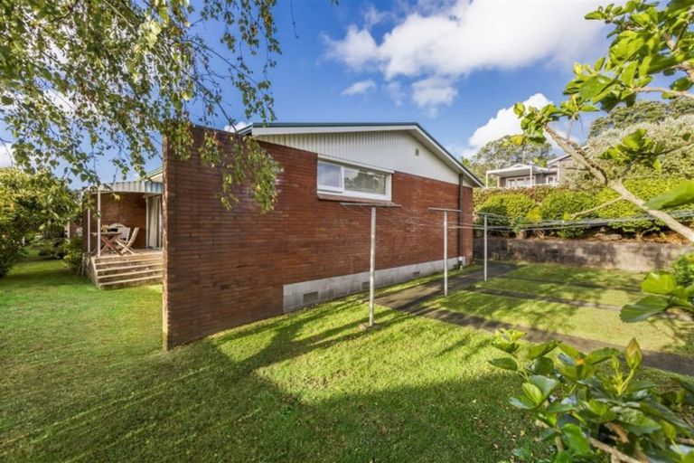 Photo of property in 3/11a Aratonga Avenue, Greenlane, Auckland, 1051