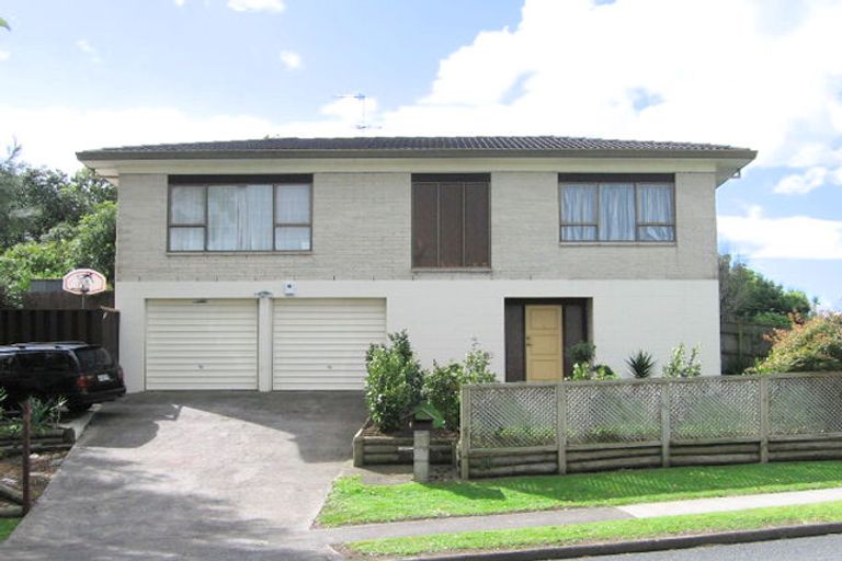 Photo of property in 1 Palmyra Way, Half Moon Bay, Auckland, 2012