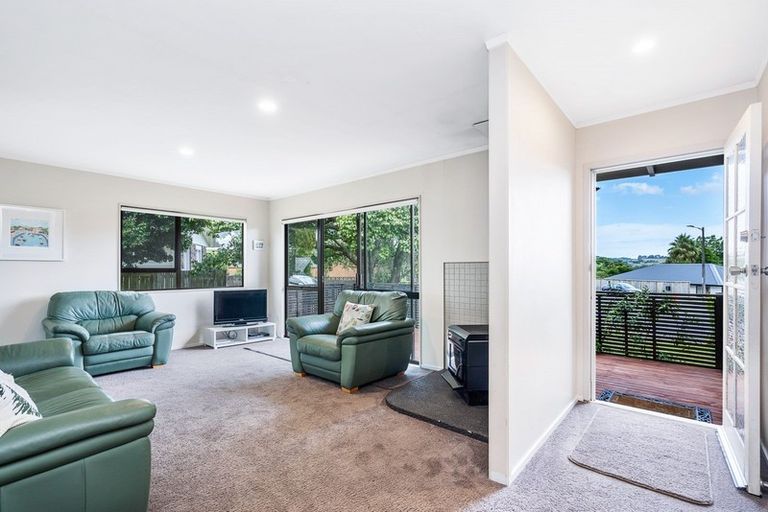 Photo of property in 1b Takahe Street, Tikipunga, Whangarei, 0112