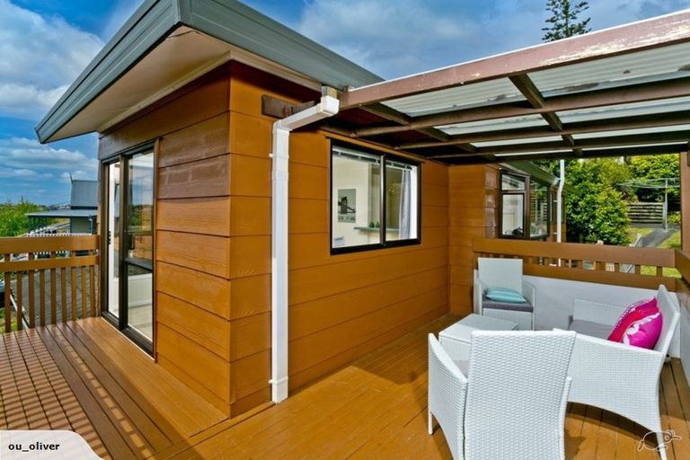 Photo of property in 1/43 Squirrel Lane, Browns Bay, Auckland, 0630