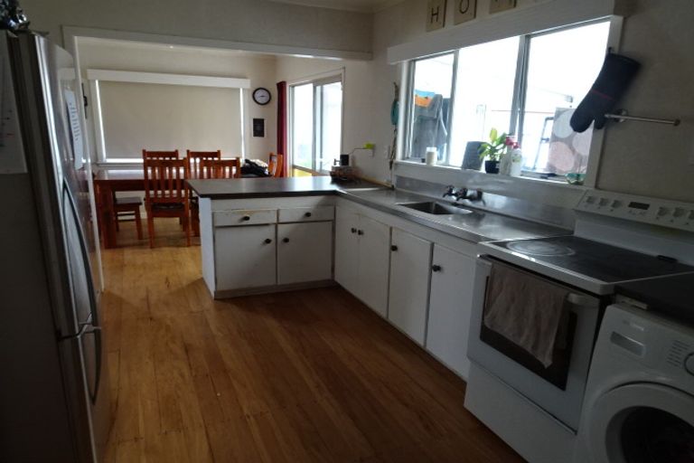 Photo of property in 29 Ngatai Road, Otumoetai, Tauranga, 3110