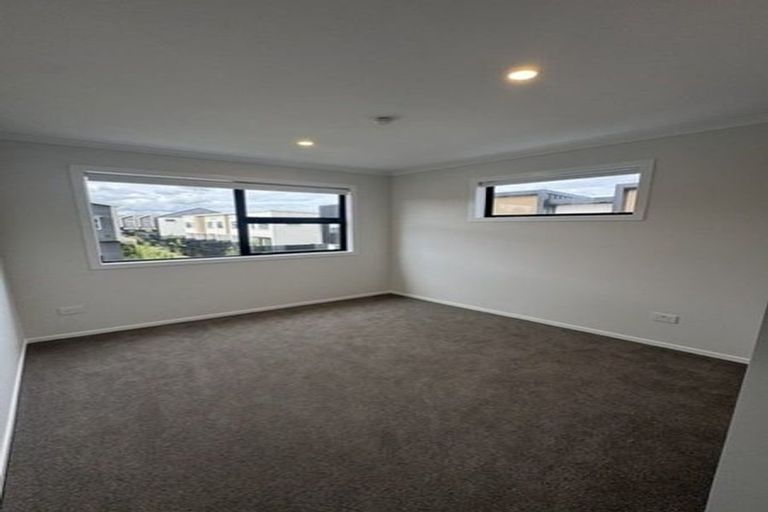 Photo of property in 660e Swanson Road, Swanson, Auckland, 0612