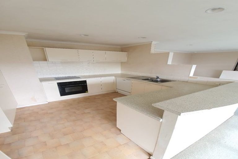 Photo of property in 1 Kylie Court, Clover Park, Auckland, 2019