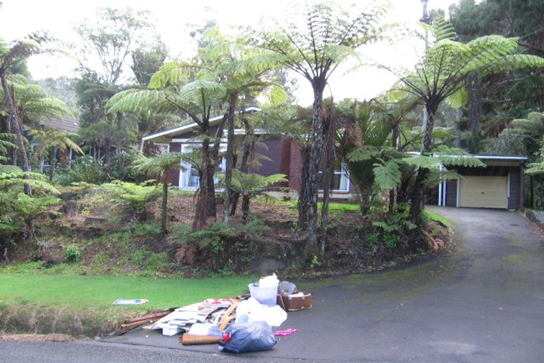 Photo of property in 50 Waima Crescent, Titirangi, Auckland, 0604