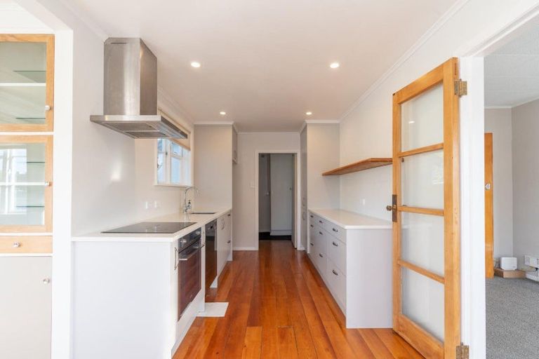 Photo of property in 5 Ngarimu Street, Roslyn, Palmerston North, 4414