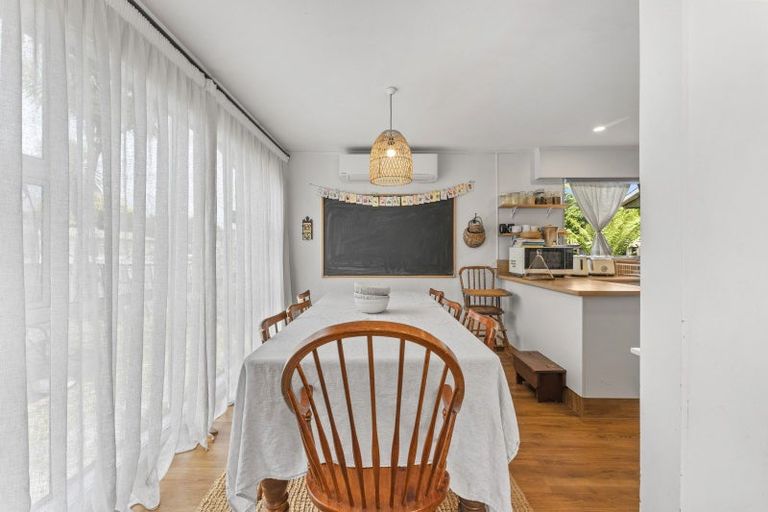 Photo of property in 1 Totara Place, Pahiatua, 4910