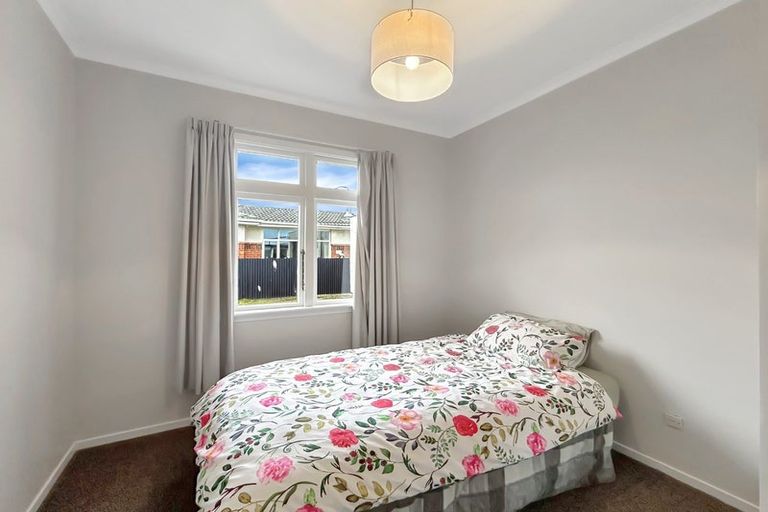 Photo of property in 17 Renfrew Street, Waikiwi, Invercargill, 9810