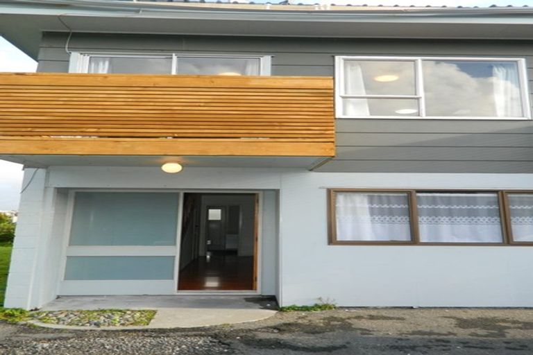 Photo of property in 5/18 Lambley Road, Titahi Bay, Porirua, 5022