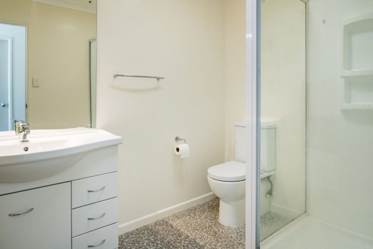 Photo of property in 3 Mariners Way, Whitby, Porirua, 5024