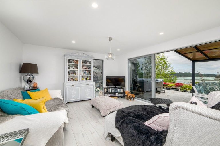 Photo of property in 7 Toi Track, Russell, 0272