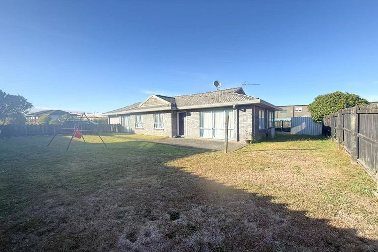 Photo of property in 1/203 Burswood Drive, Burswood, Auckland, 2013