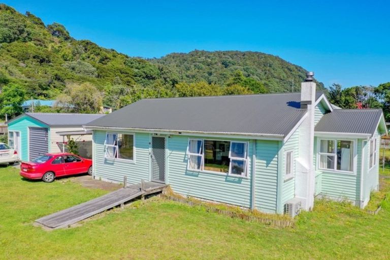 Photo of property in 2 Pakeha Street, Matata, Whakatane, 3194