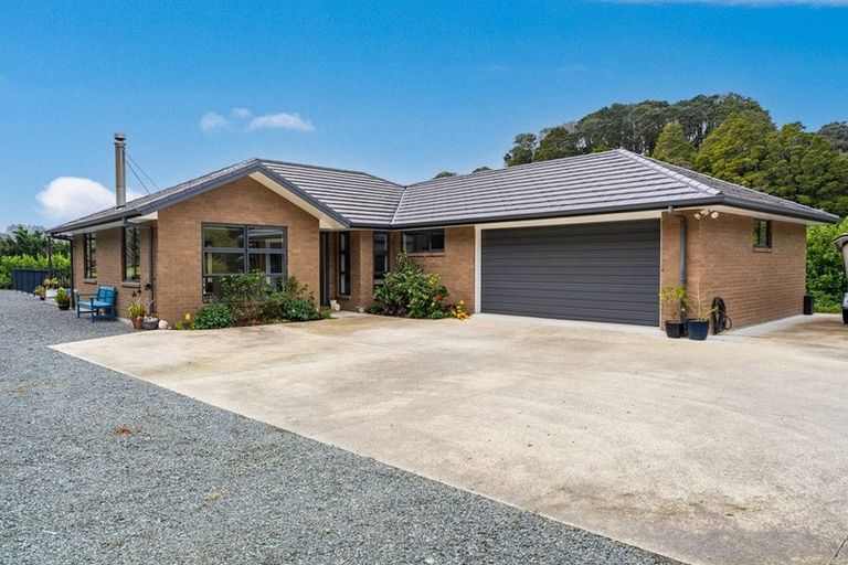 Photo of property in 347 Taraunui Road, Parua Bay, Onerahi, 0192