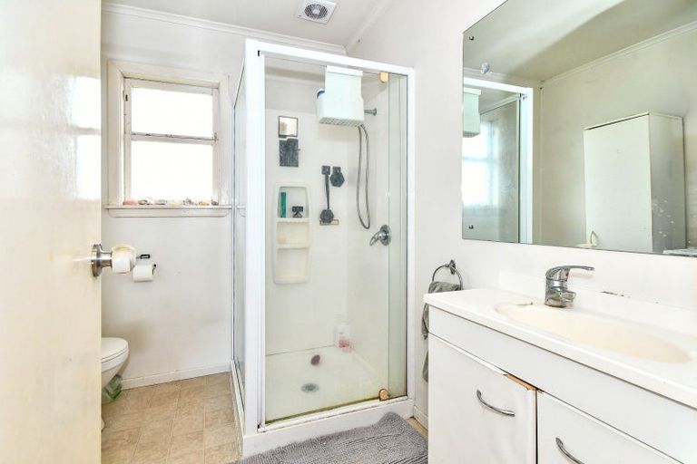 Photo of property in 113 Beaumonts Way, Manurewa, Auckland, 2102