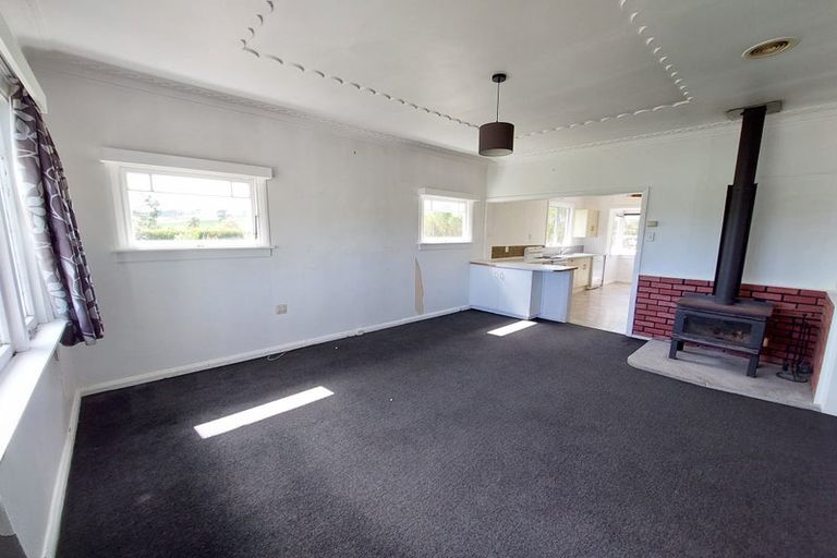 Photo of property in 122 Wortley Road, Lepperton, New Plymouth, 4373