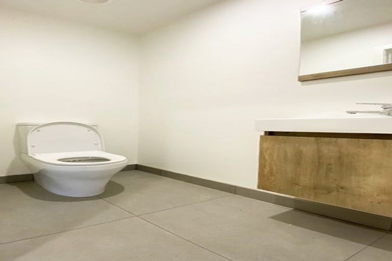 Photo of property in 4 Millfield Lane, Papakura, 2110