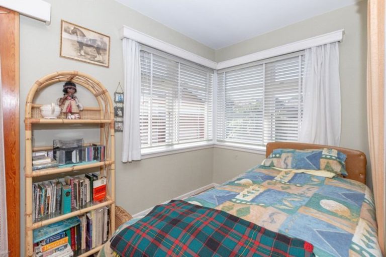 Photo of property in 75 Withells Road, Avonhead, Christchurch, 8042