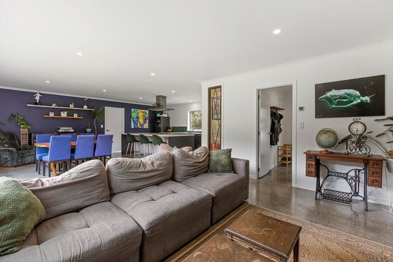 Photo of property in 14 Mahoetahi Road, Sentry Hill, Waitara, 4382