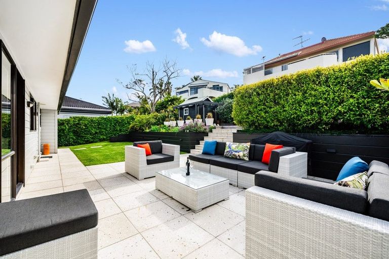 Photo of property in 86 Hebron Road, Waiake, Auckland, 0630