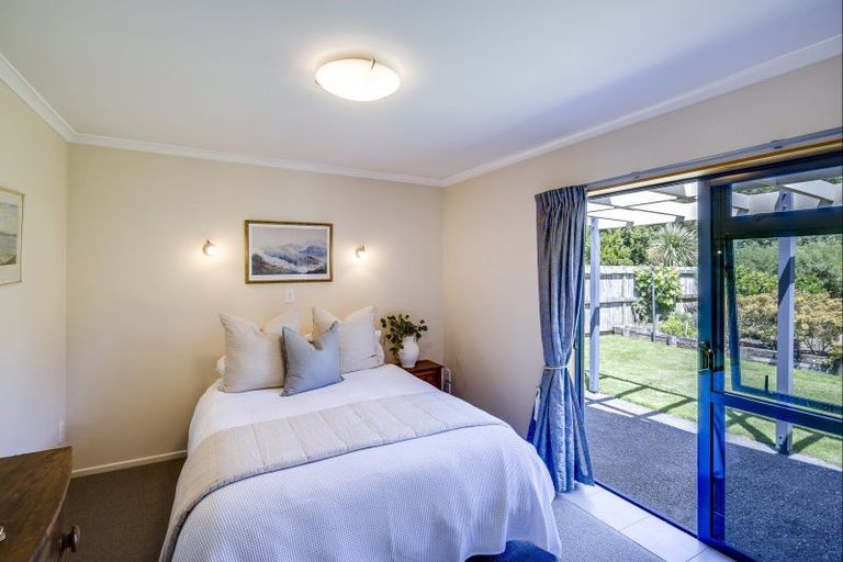 Photo of property in 9 Jervois Road, Jervoistown, Napier, 4112