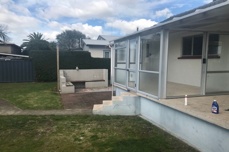 Photo of property in 29 Ngatai Road, Otumoetai, Tauranga, 3110