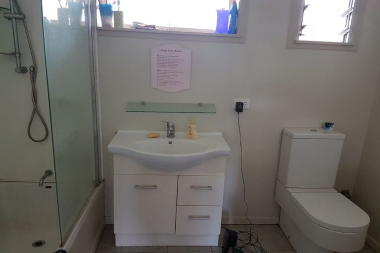 Photo of property in 2 Jeanette Street, Glenview, Hamilton, 3206