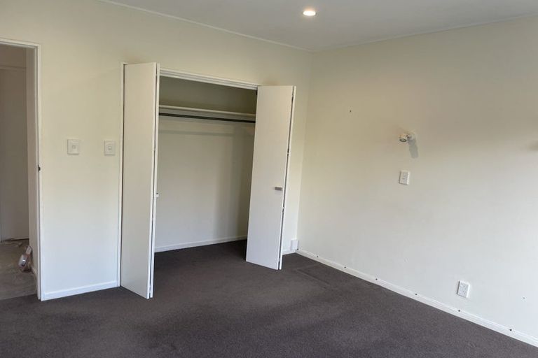 Photo of property in 1/69 Simla Crescent, Khandallah, Wellington, 6035