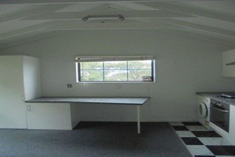 Photo of property in 64 Mitchell Street, Brooklyn, Wellington, 6021