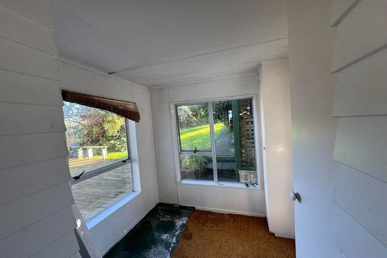 Photo of property in 251 Dowse Drive, Maungaraki, Lower Hutt, 5010