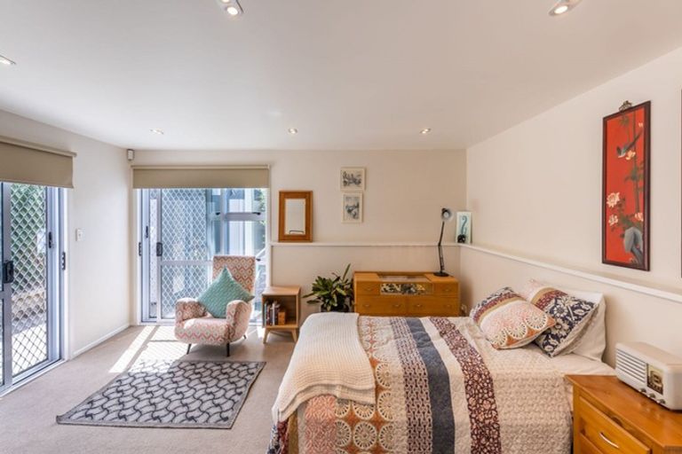 Photo of property in 38 Lynmore Drive, Hillpark, Auckland, 2102