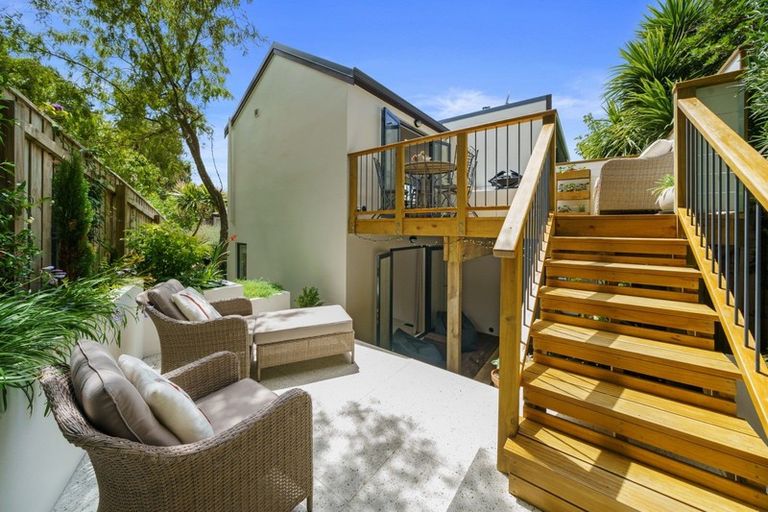 Photo of property in 10b Fettes Crescent, Seatoun, Wellington, 6022