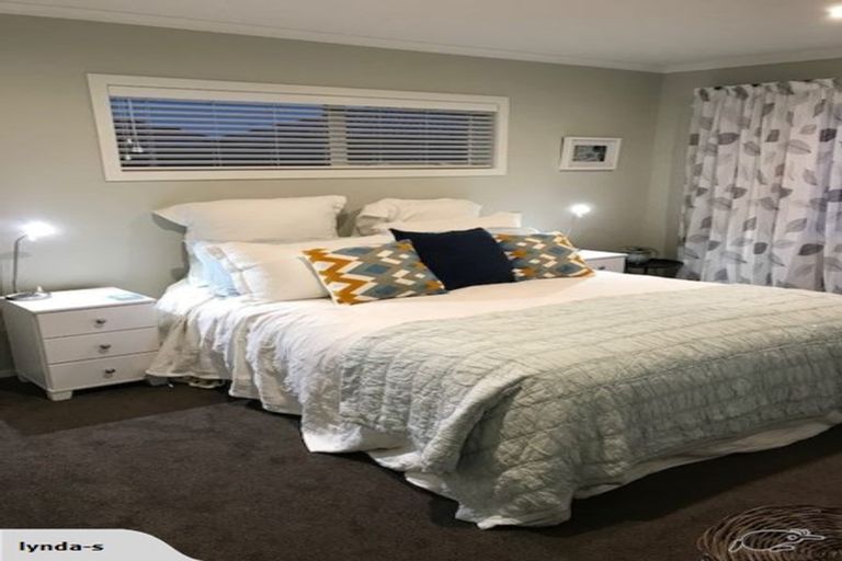 Photo of property in 29 Feist Street, Carterton, 5713