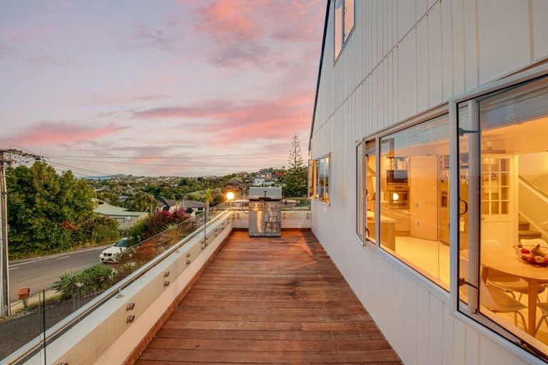 Photo of property in 21a Monyash Road, Manly, Whangaparaoa, 0930