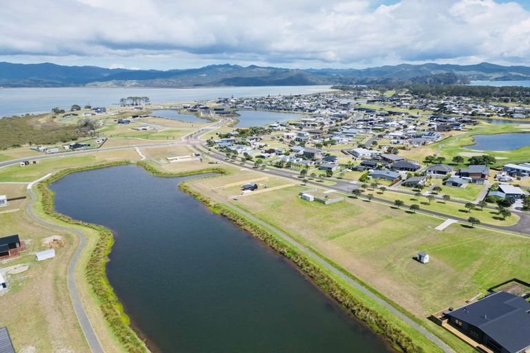 Photo of property in 334 Harbour Drive East, Matarangi, Whitianga, 3592