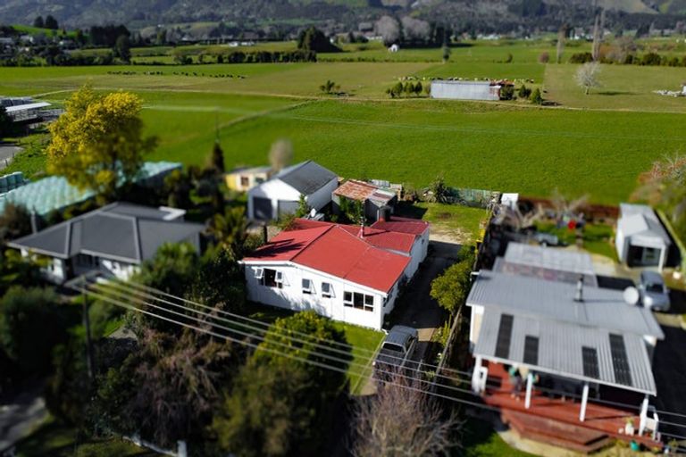 Photo of property in 188 Abel Tasman Drive, Takaka, 7183