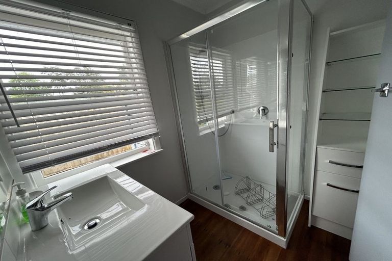 Photo of property in 120b Awaroa Road, Helensville, 0800