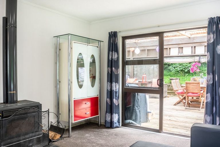 Photo of property in 14 Westhaven Drive, Tawa, Wellington, 5028