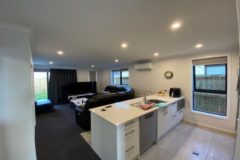 Photo of property in 55 Waruhia Crescent, Rototuna North, 3281