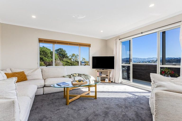 Photo of property in 81 Nevay Road, Miramar, Wellington, 6022