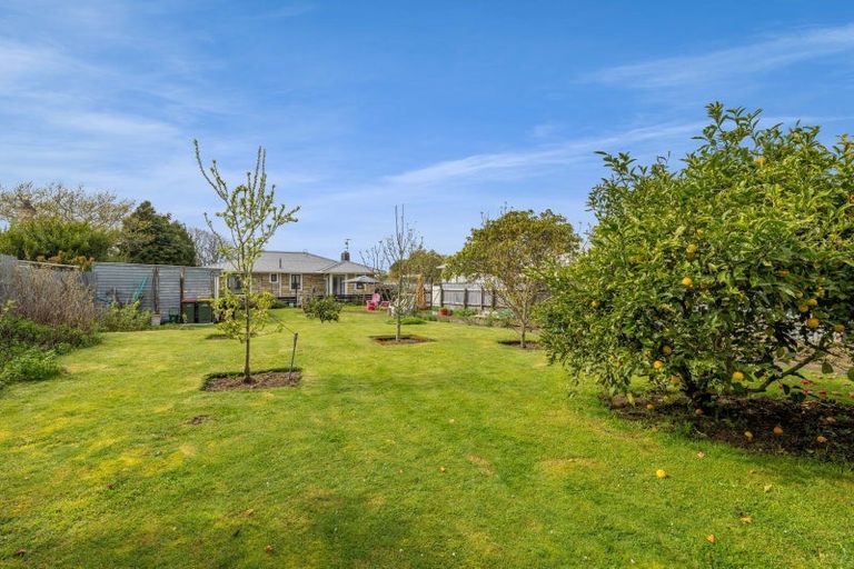 Photo of property in 21 Mills Street, Eltham, 4322