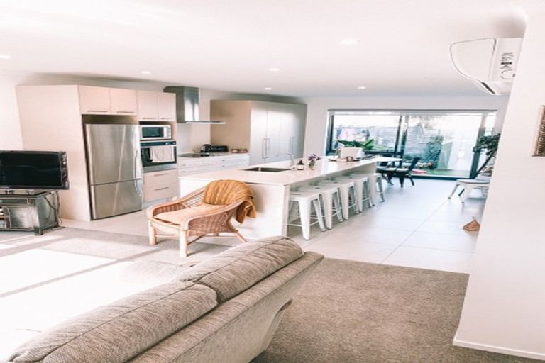 Photo of property in 8 Ripeka Lane, Whenuapai, Auckland, 0618