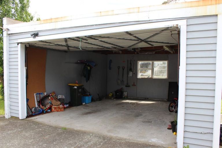 Photo of property in 63 Stokes Valley Road, Stokes Valley, Lower Hutt, 5019