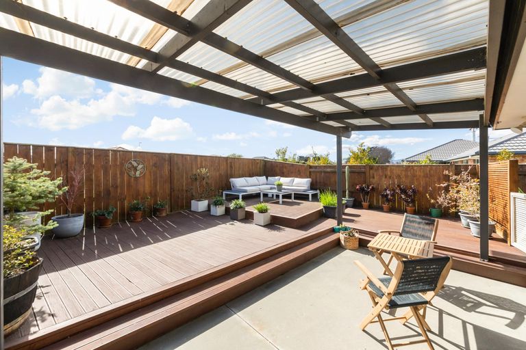 Photo of property in 7 Medallion Court, Kelvin Grove, Palmerston North, 4414