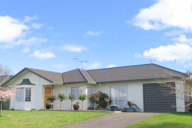 Photo of property in 2/1 Sinton Row, Nukuhau, Taupo, 3330